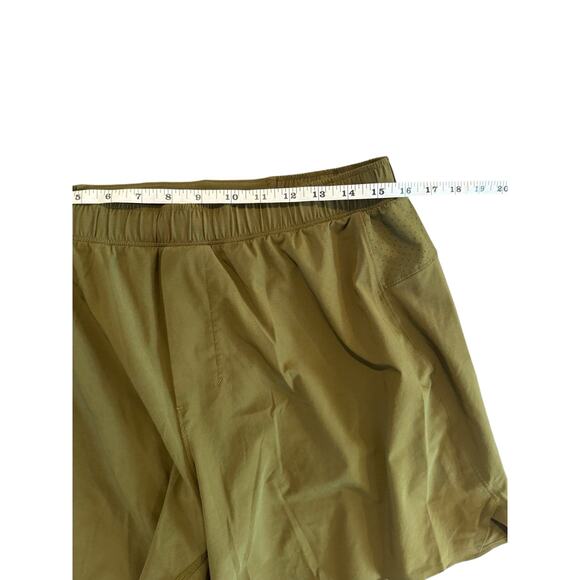 Lululemon Olive Green Men’s Lined Running Shorts 4” Medium Athletic Gym Wear - Picture 7 of 9